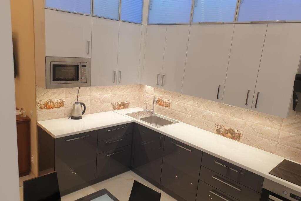 Comfortable Luxury Apartment With 3 Rooms. Center Heart Of Kiev Екстериор снимка
