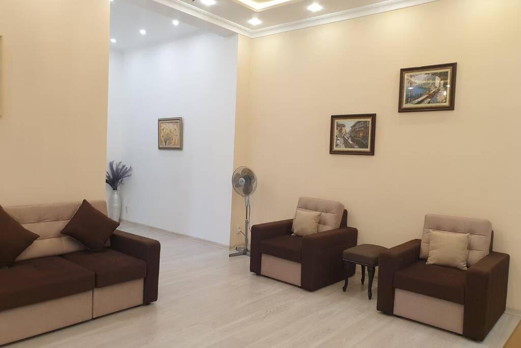 Comfortable Luxury Apartment With 3 Rooms. Center Heart Of Kiev Екстериор снимка