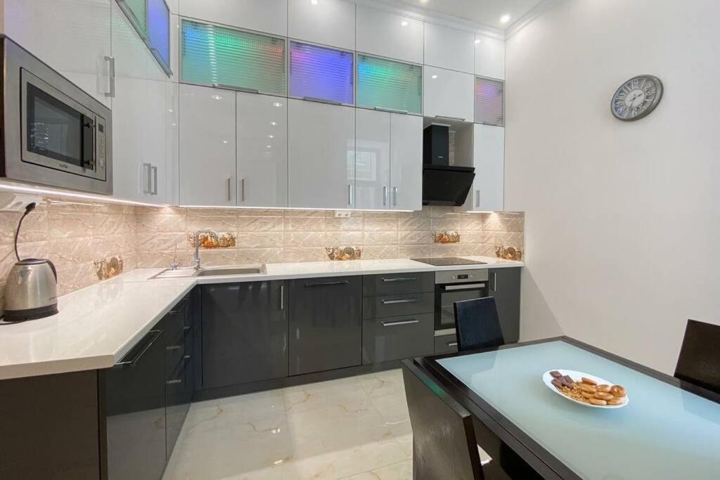 Comfortable Luxury Apartment With 3 Rooms. Center Heart Of Kiev Екстериор снимка